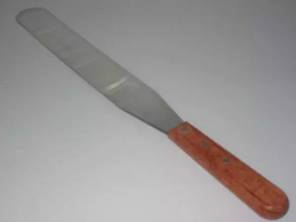 Candyman Crepes-Wender HBK mit Holzgriff und breiter Klinge