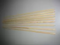 Candyman Weichholz-Vierkantstäbe Bananenstäbe 30VS 300 x 4 x 4 mm einseitig spitz 5000 Stück